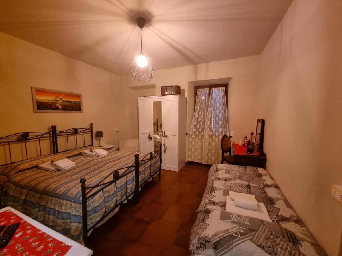 A Collodi Io & Mamma100 M Dal Parco Di Pinocchio Bed & Breakfast Exterior photo