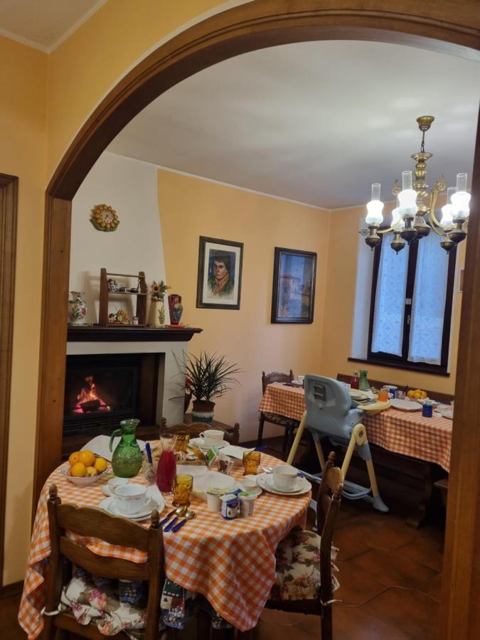A Collodi Io & Mamma100 M Dal Parco Di Pinocchio Bed & Breakfast Exterior photo